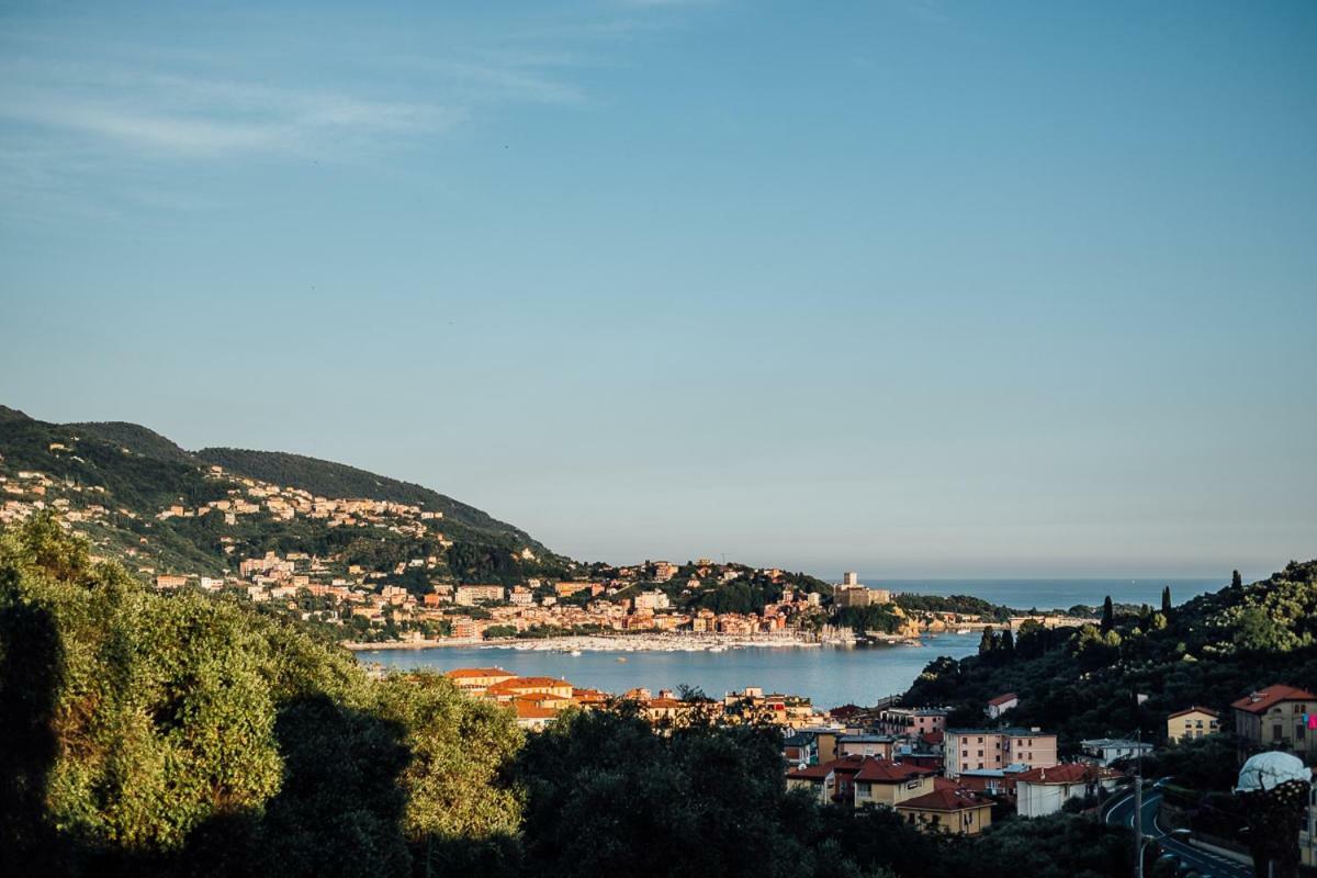 Вилла La Maison Golfo Dei Poeti Леричи Экстерьер фото